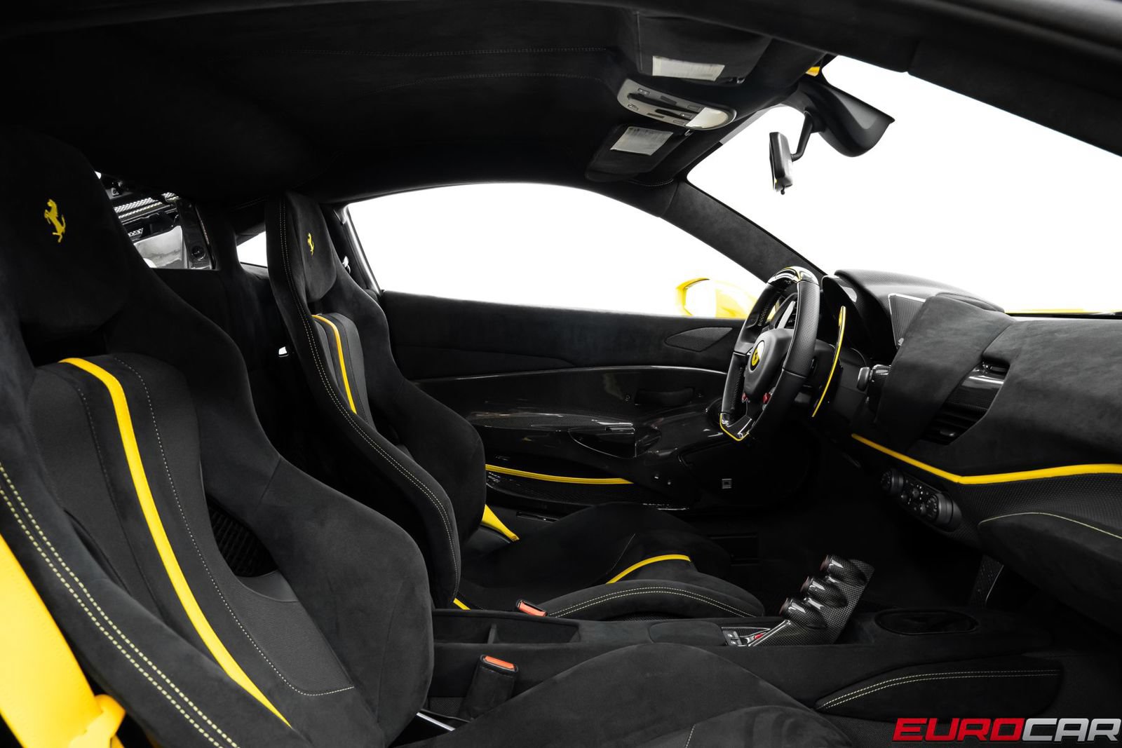 Used 2020 Ferrari 488 Pista Coupe RWD image 47