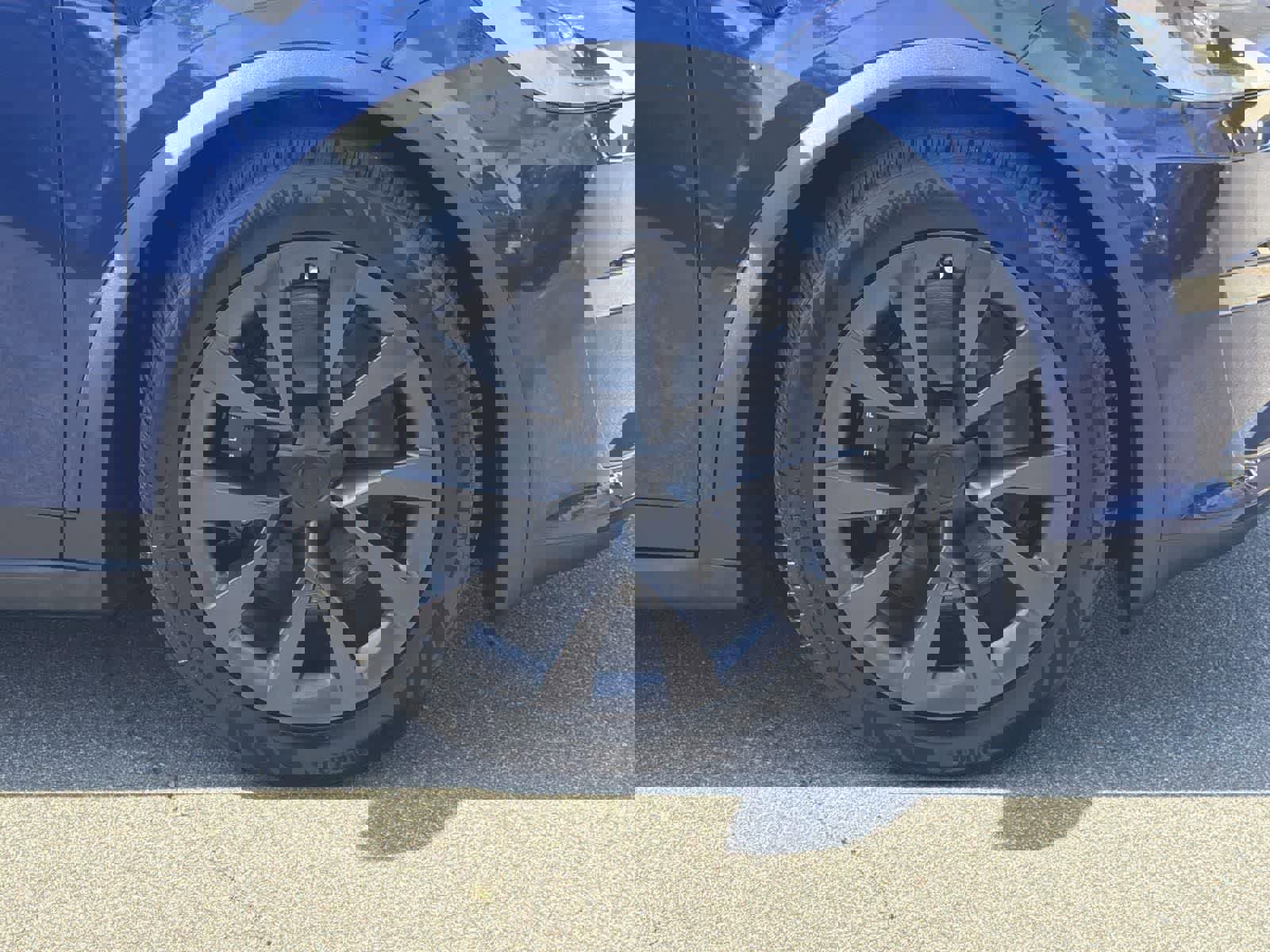 Used 2025 Tesla Model X image 37