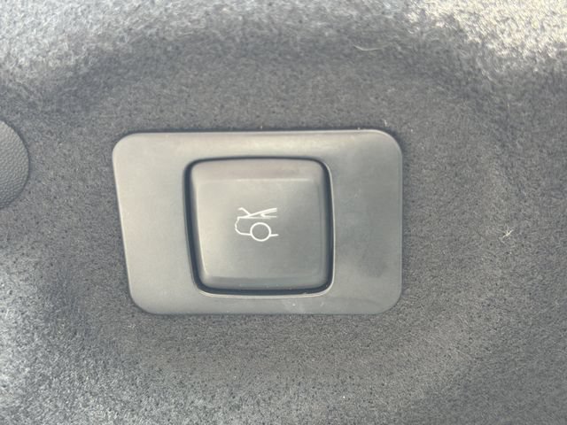 Used 2016 Lincoln MKZ w/ Equipment Group 200A Select FWD image 19