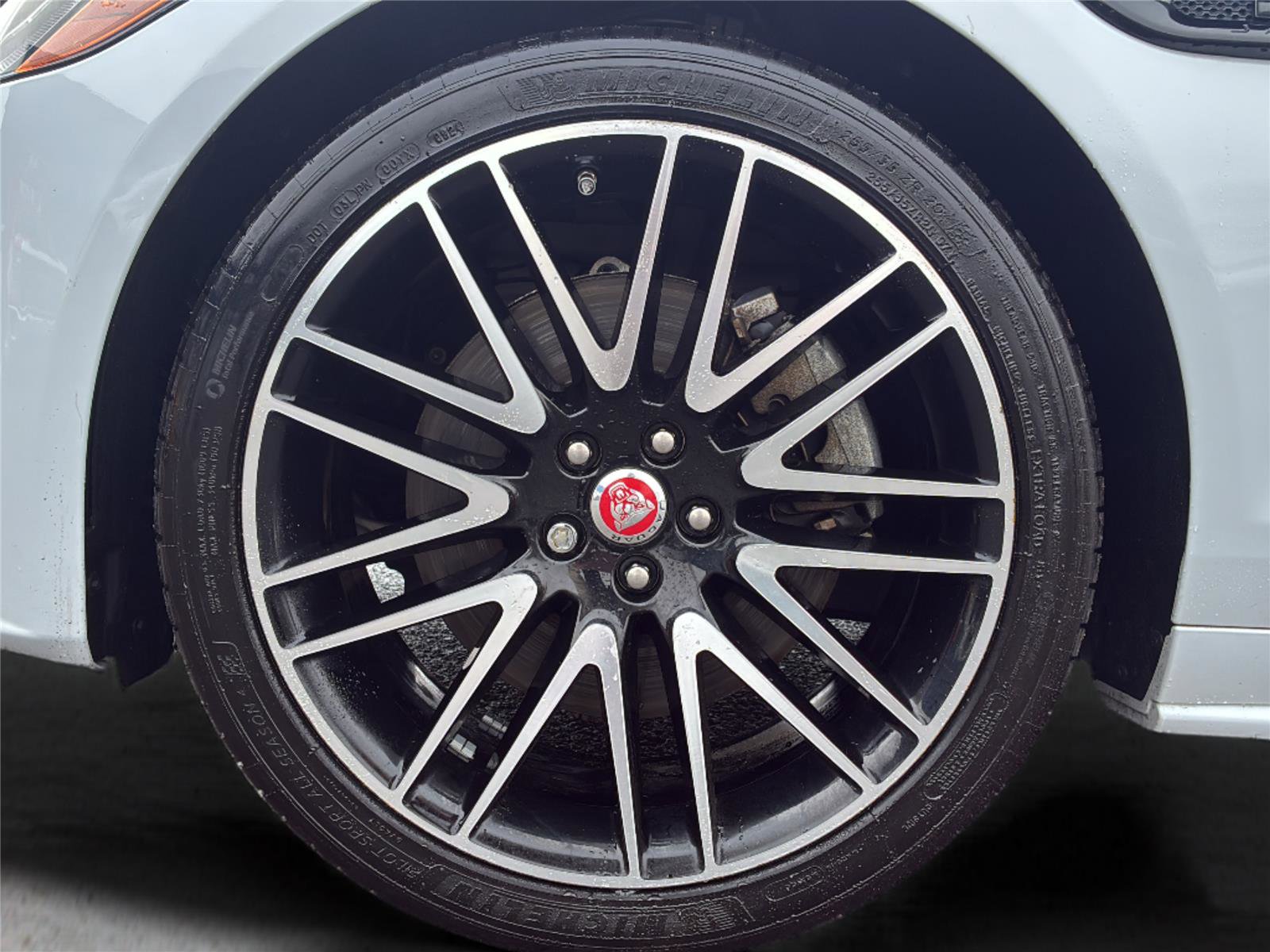 Used 2020 Jaguar XF Checkered Flag image 38