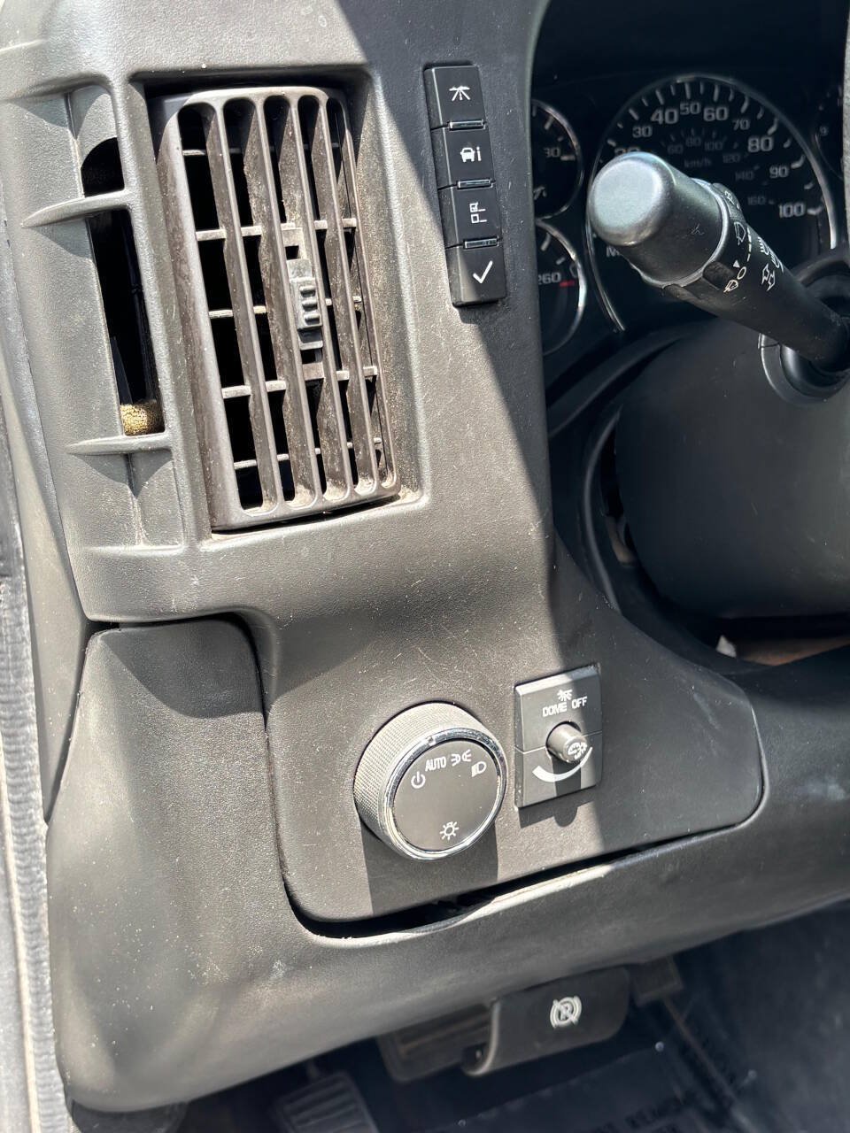 Used 2017 Chevrolet Express 2500 RWD image 24