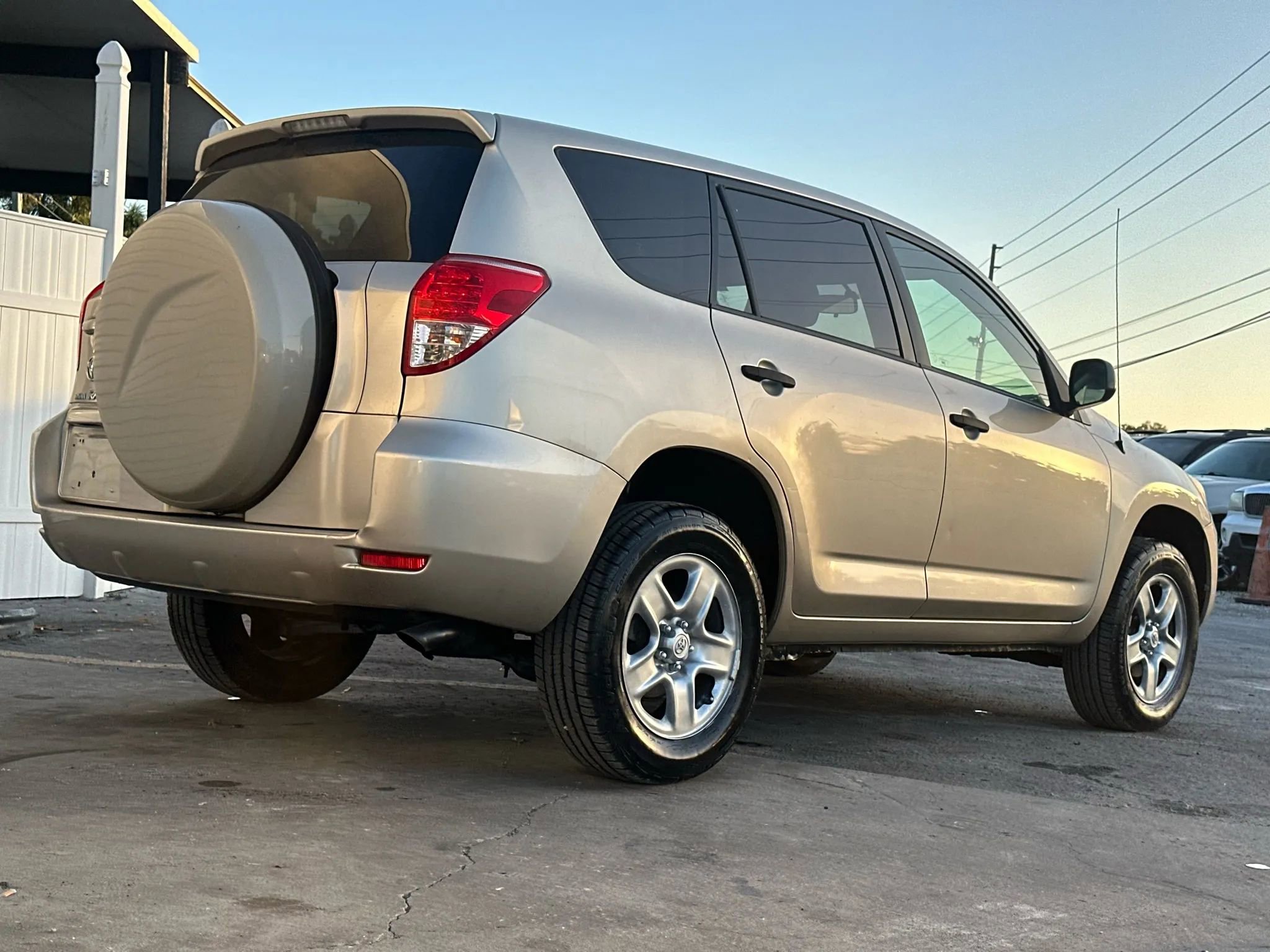 Used 2007 Toyota RAV4 Sport Utility 4D image 3