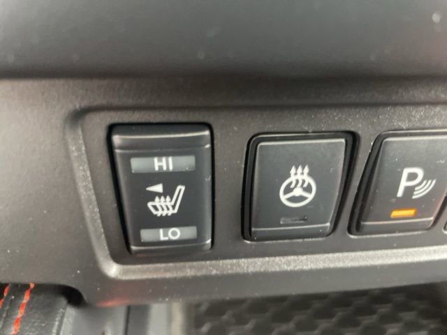 Used 2022 Nissan Frontier PRO-4X AWD/4WD image 32