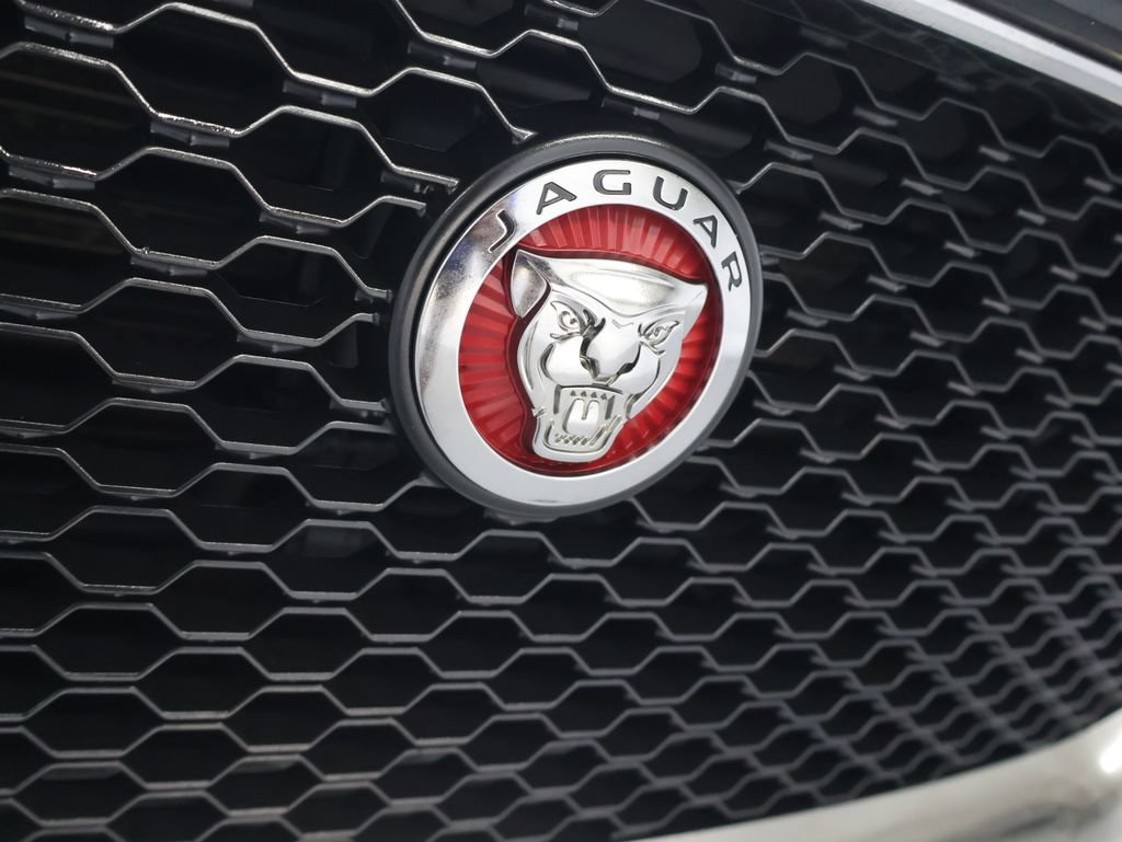 Used 2020 Jaguar F-PACE Prestige AWD/4WD image 29