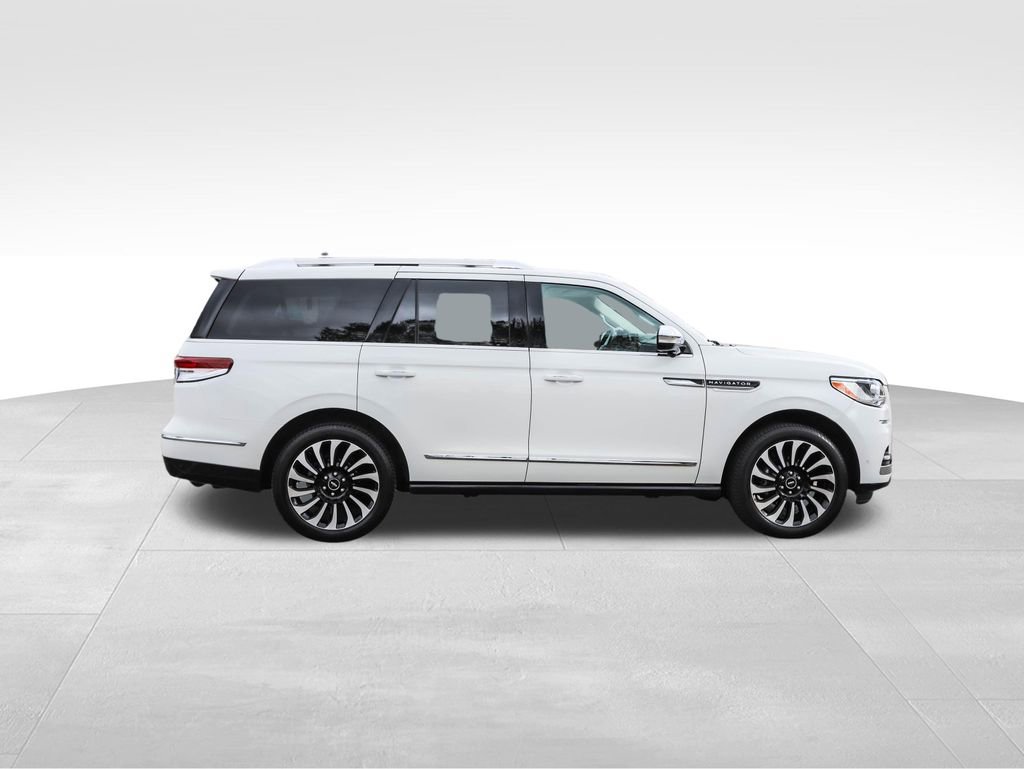 Used 2022 Lincoln Navigator Black Label AWD/4WD image 6