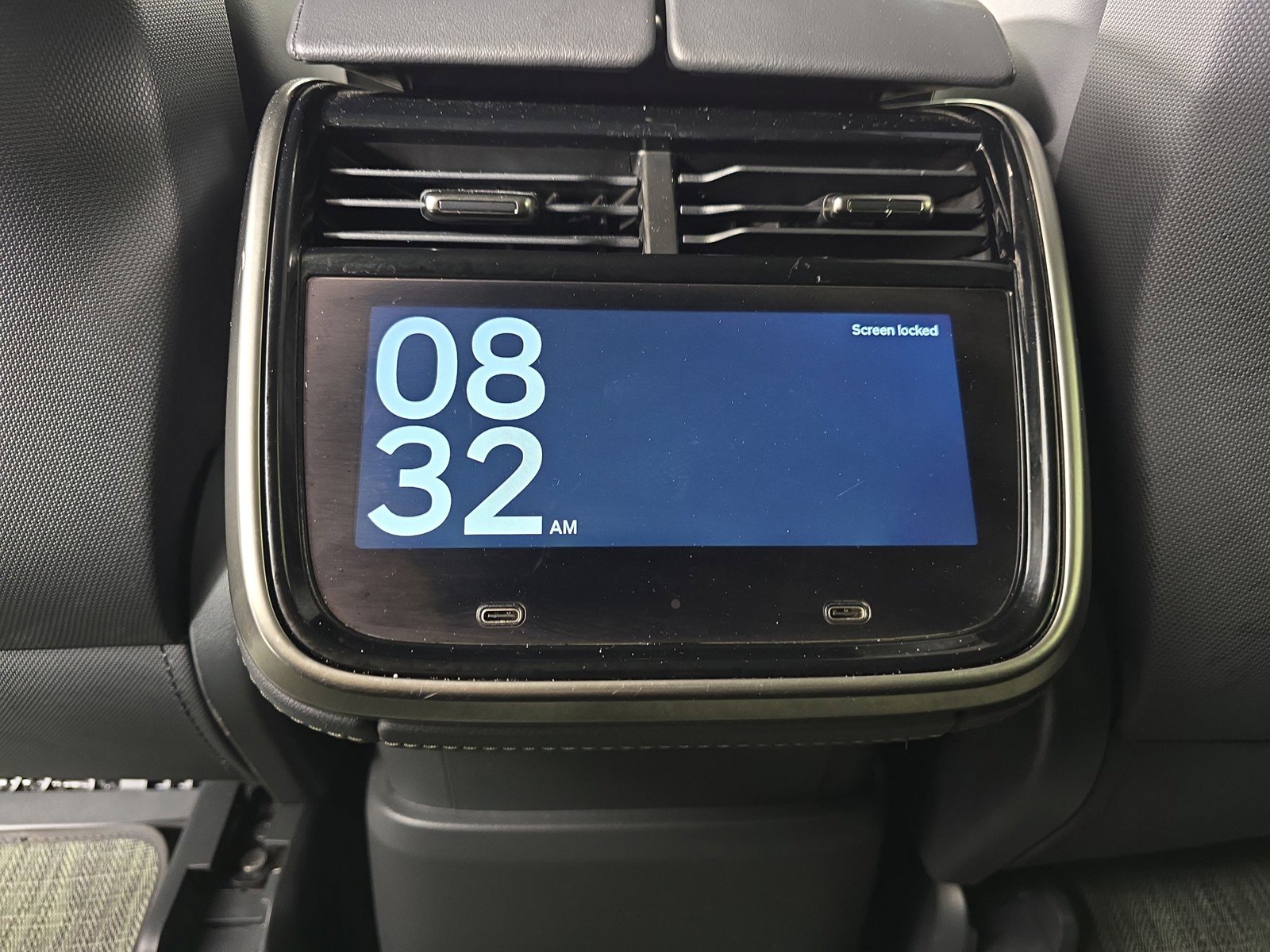 Used 2022 Rivian R1S Launch Edition image 30