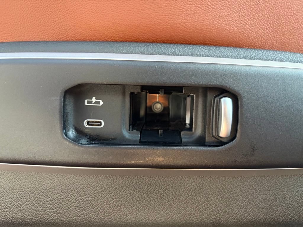 Used 2024 BMW X5 xDrive40i w/ Executive Package AWD/4WD image 17