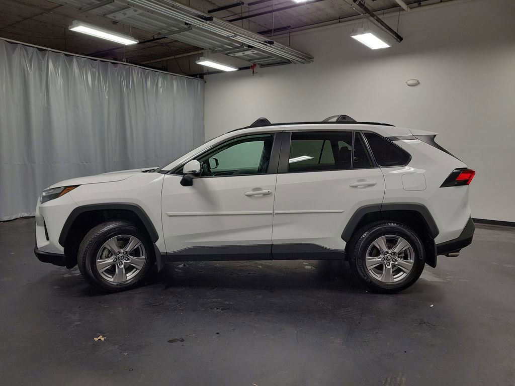 Used 2023 Toyota RAV4 XLE image 5