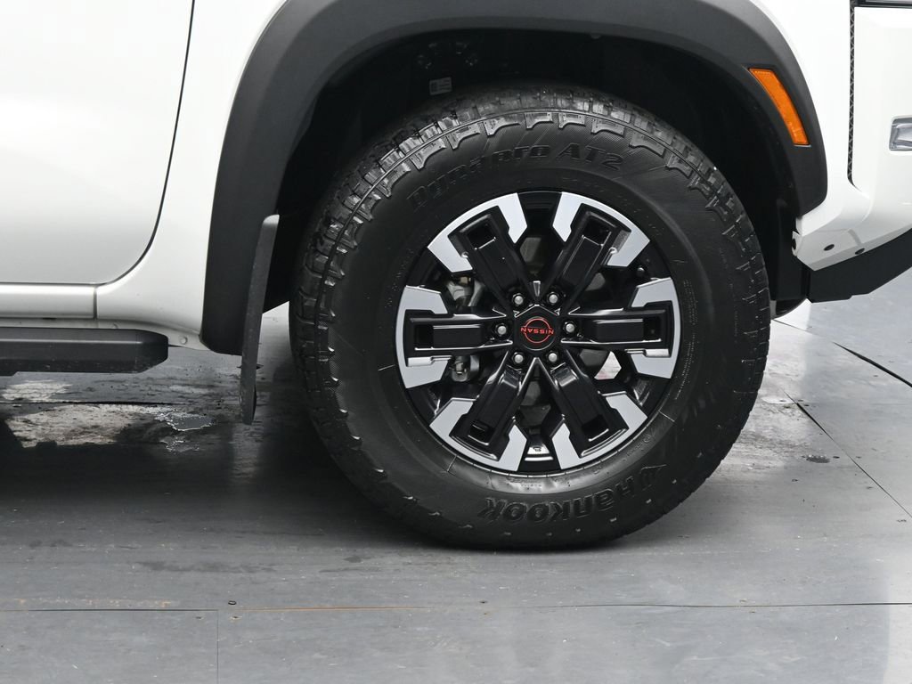 Used 2023 Nissan Frontier PRO-4X w/ Pro Convenience Package image 11