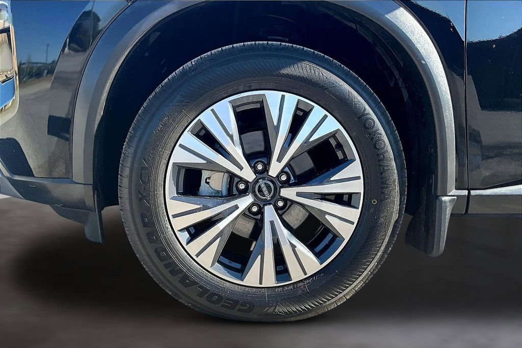 Used 2022 Nissan Rogue SV FWD image 32