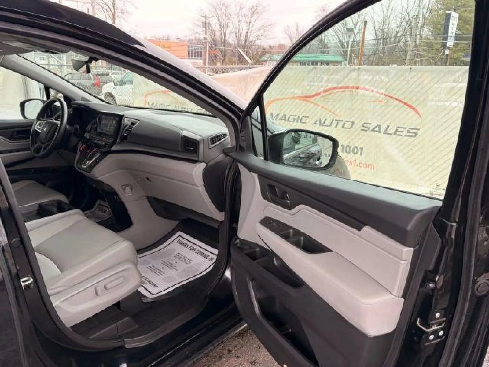 Used 2018 Honda Odyssey EX-L image 19