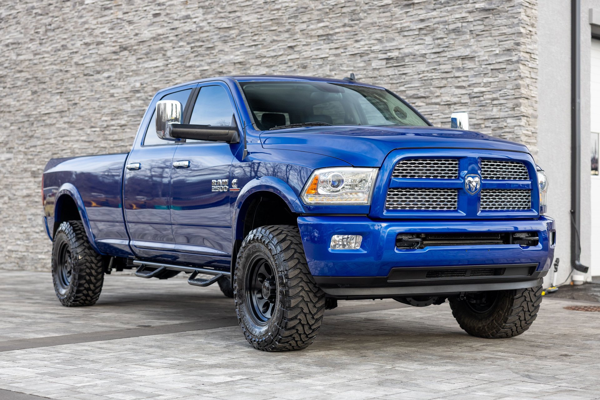 Used 2015 RAM 2500 Laramie w/ Convenience Group image 8