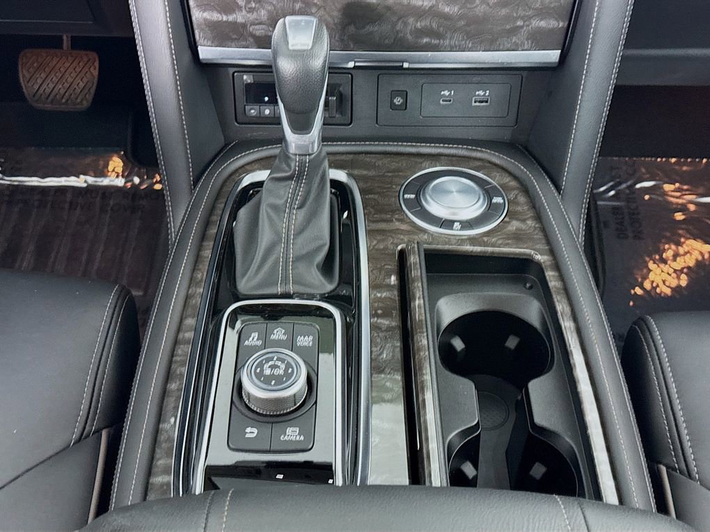 Used 2024 Nissan Armada Platinum w/ Cargo Package image 41