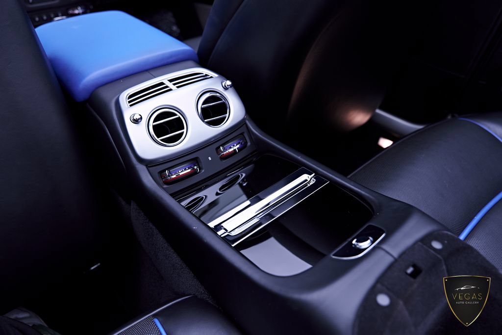 Used 2019 Rolls-Royce Dawn RWD image 65
