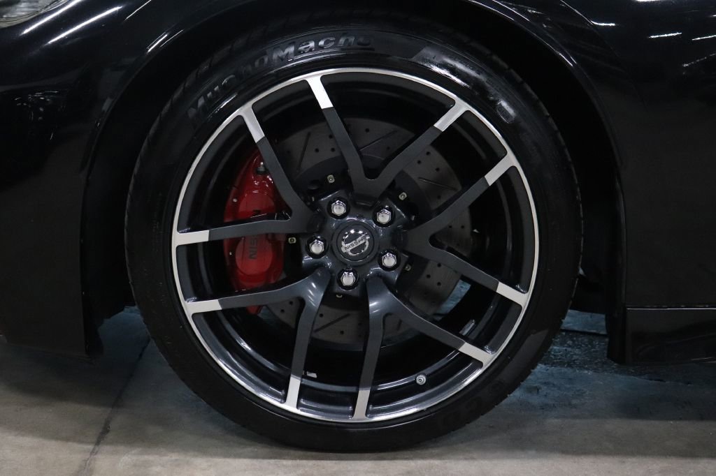 Used 2016 Nissan 370Z NISMO image 27