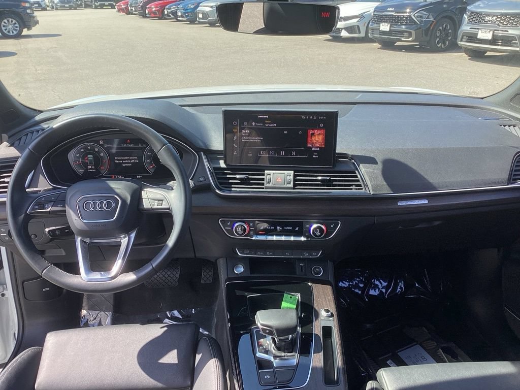 Used 2023 Audi Q5 2.0T Premium Plus w/ Premium Plus Package AWD/4WD image 19