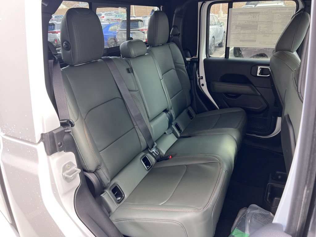 New 2026 Jeep Gladiator Mojave AWD/4WD image 22
