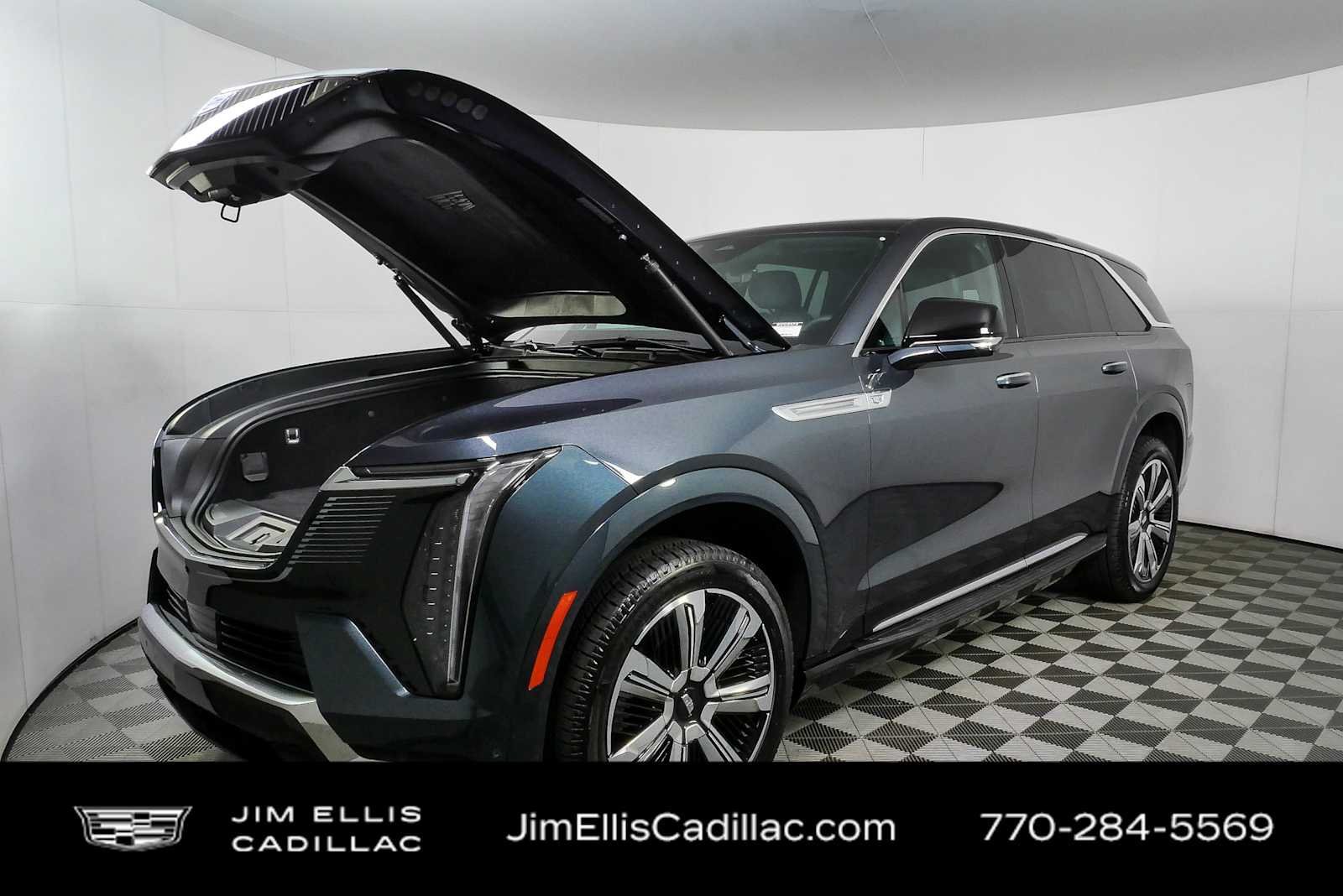 Certified 2025 Cadillac Escalade IQ Luxury 2 w/ LPO, Premium Carpet Package AWD/4WD image 35