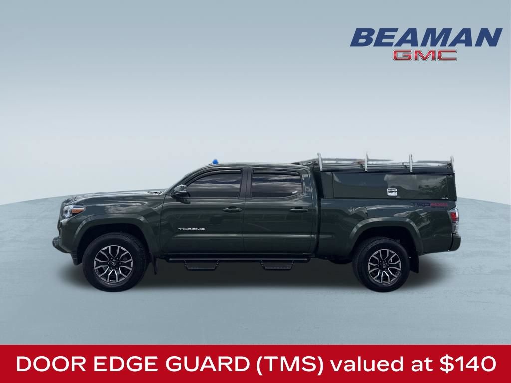 Used 2022 Toyota Tacoma TRD Sport AWD/4WD image 4