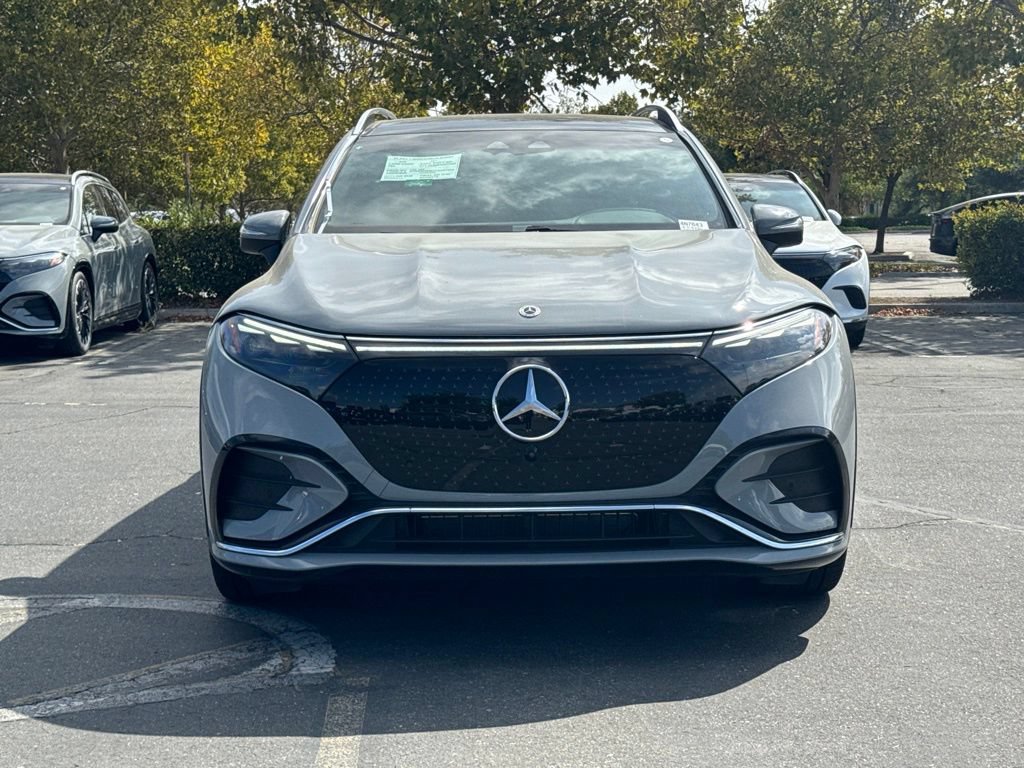 New 2026 Mercedes-Benz EQS 400 4MATIC SUV image 3