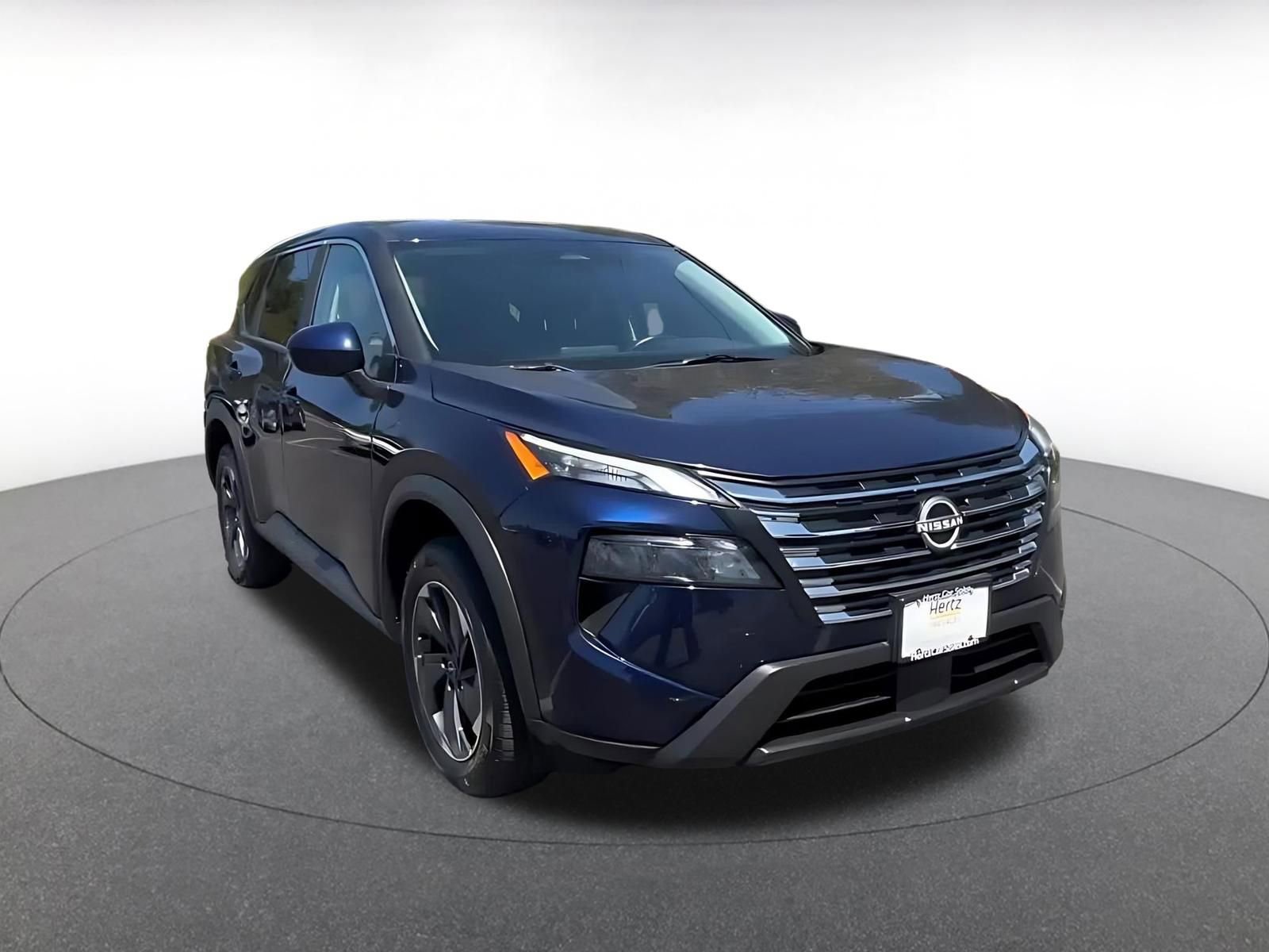 Used 2025 Nissan Rogue SV FWD image 3