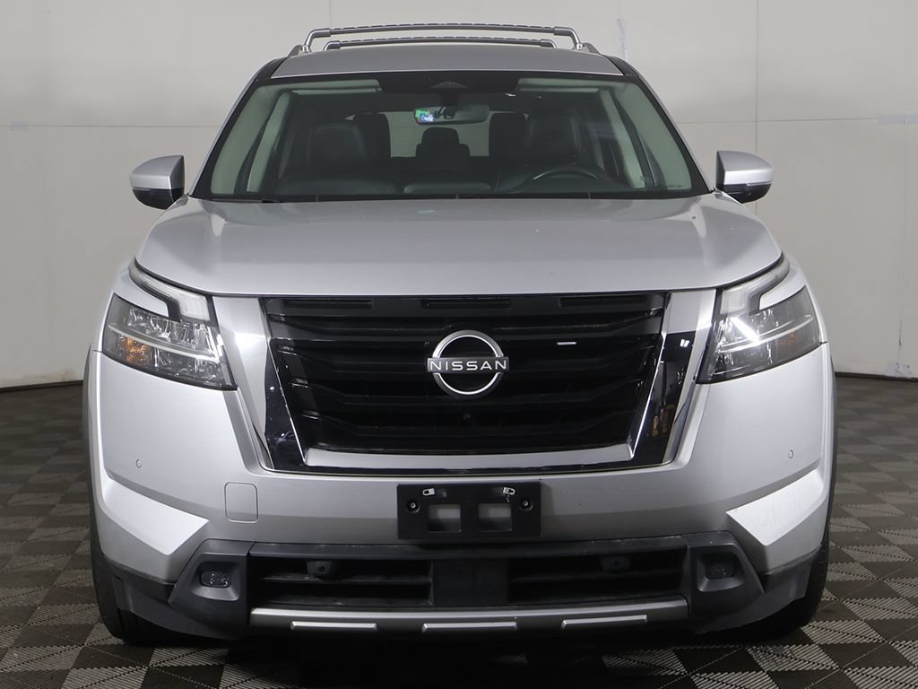 Used 2023 Nissan Pathfinder SL AWD/4WD image 12