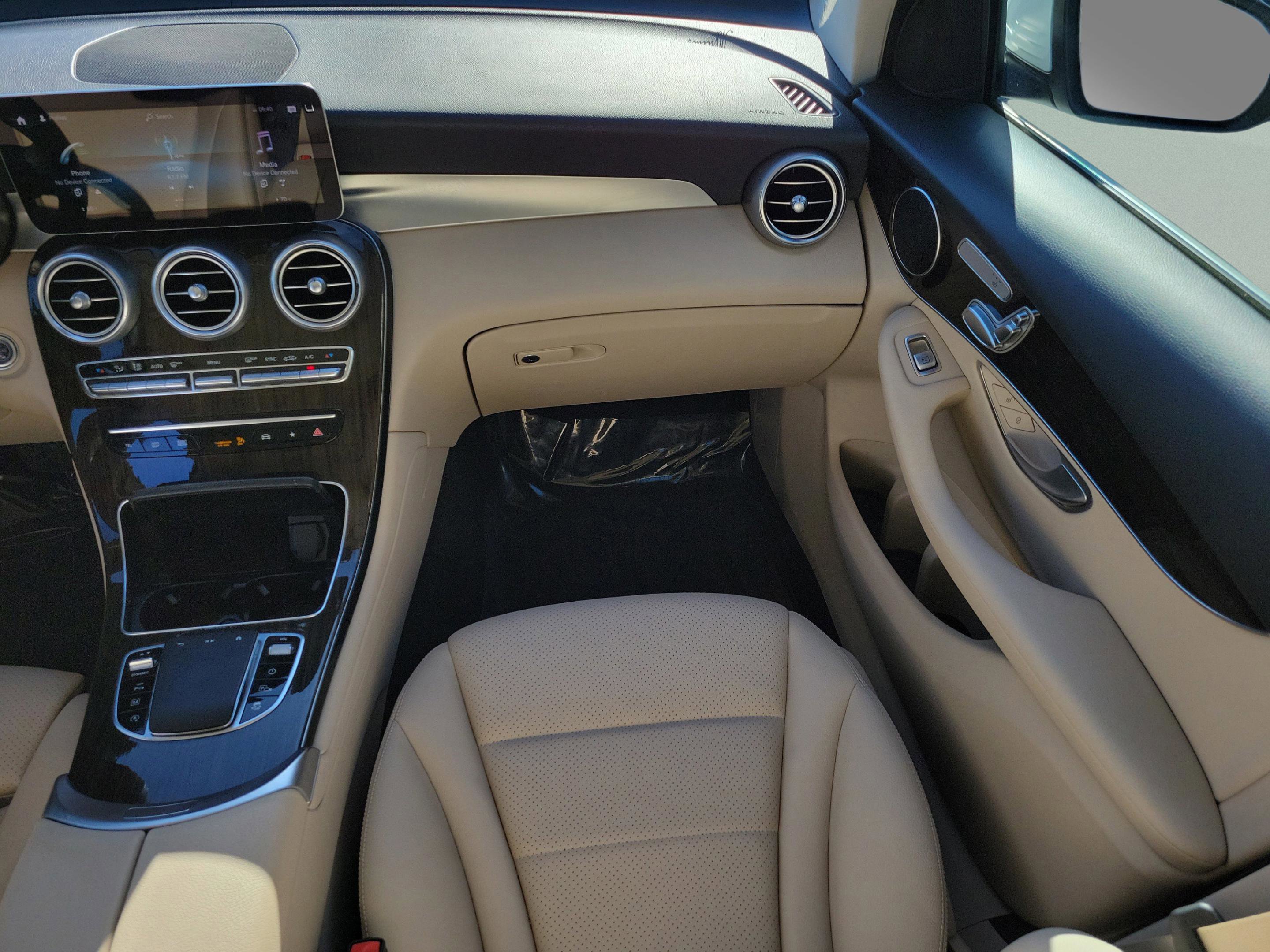 Certified 2022 Mercedes-Benz GLC 300 image 18