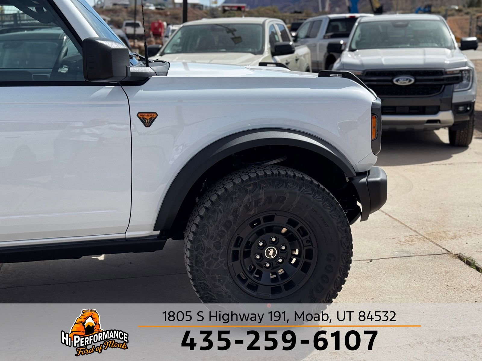 New 2026 Ford Bronco Badlands w/ Sasquatch Package AWD/4WD image 4