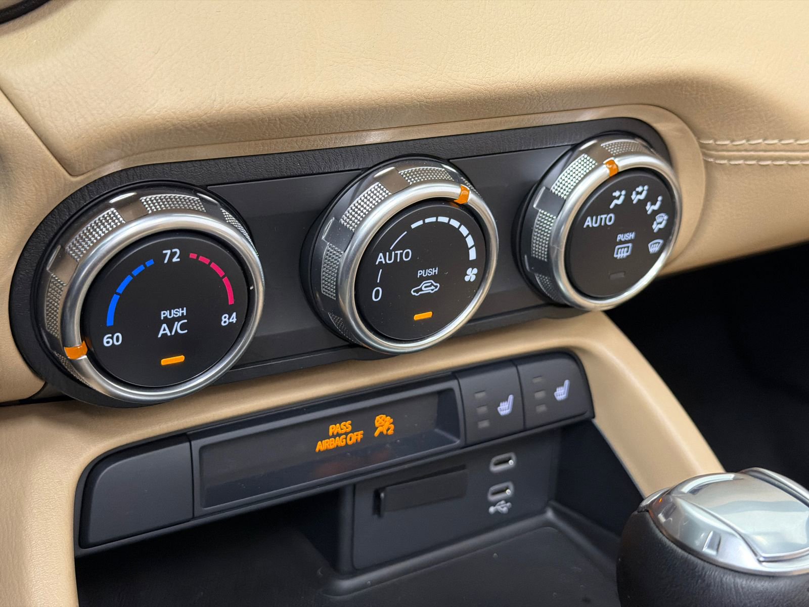 Used 2024 MAZDA MX-5 Miata Grand Touring w/ Appearance Package image 25