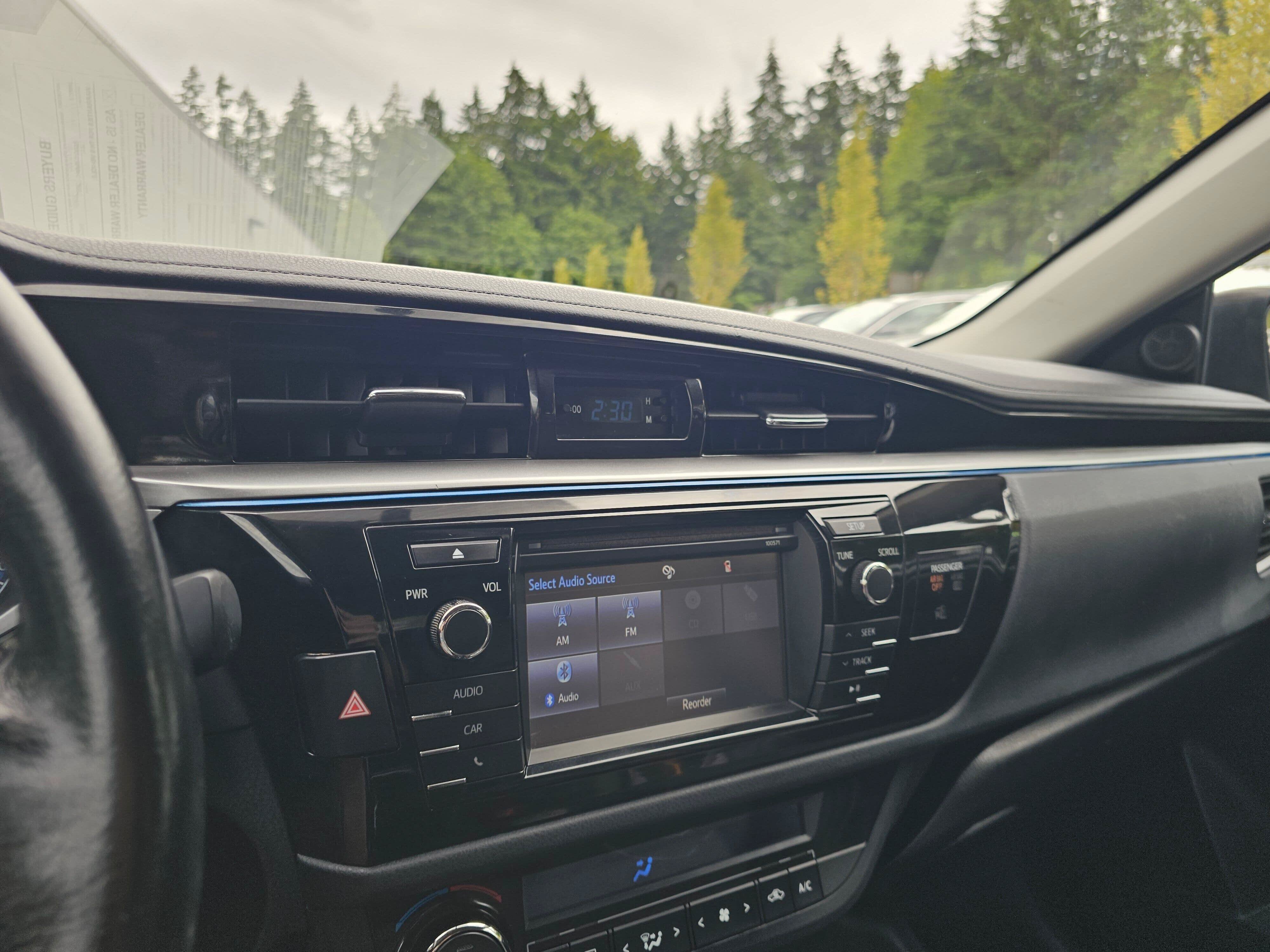 Used 2016 Toyota Corolla S FWD image 27