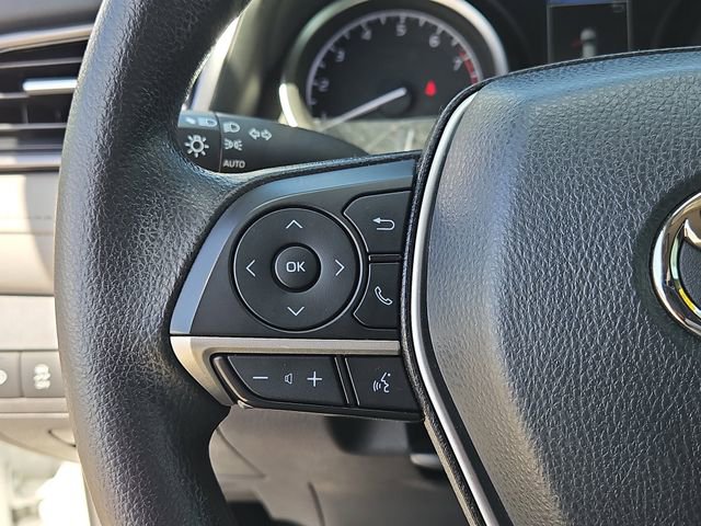 Used 2022 Toyota Camry LE image 21