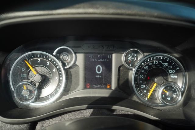 Used 2019 RAM 2500 Tradesman w/ Chrome Appearance Group image 29