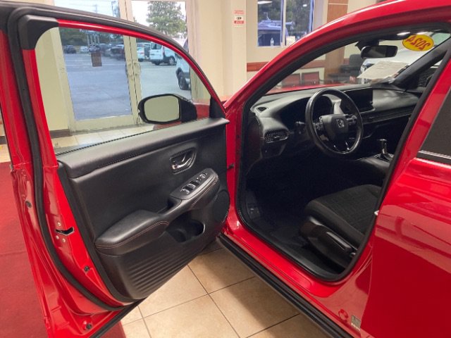 Used 2024 Honda HR-V Sport image 8