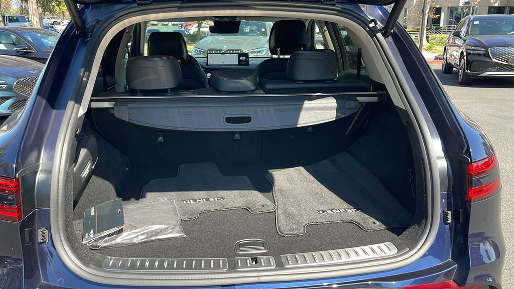 Used 2025 Genesis GV70 2.5T w/ Select Package image 31