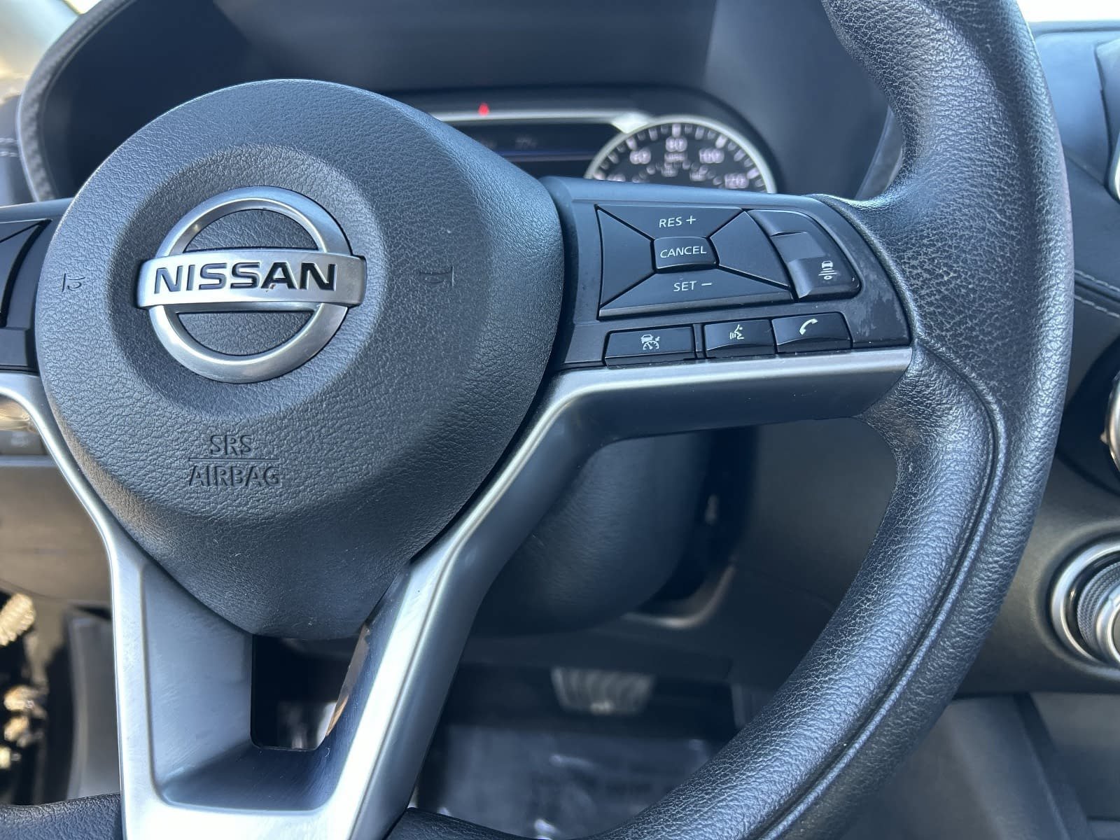 Used 2023 Nissan Sentra SV FWD image 28
