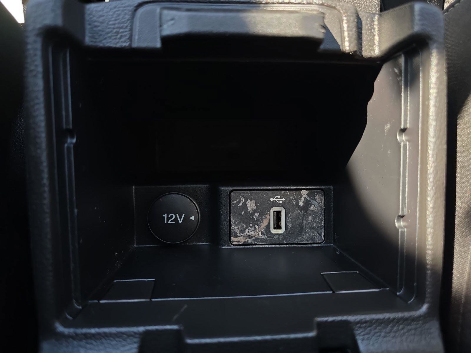 Used 2017 Ford Focus SEL FWD image 22