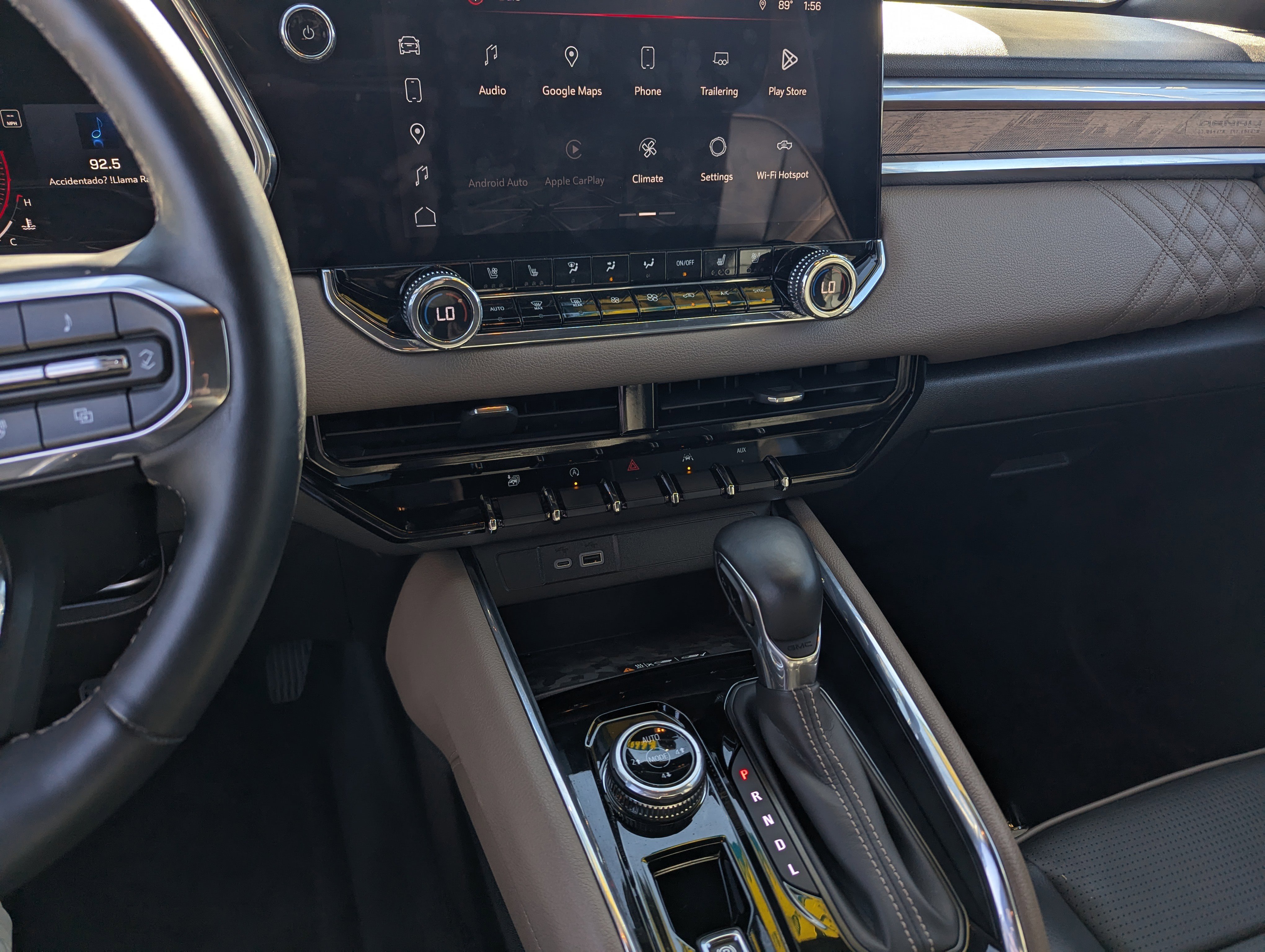 Used 2023 GMC Canyon Denali image 10