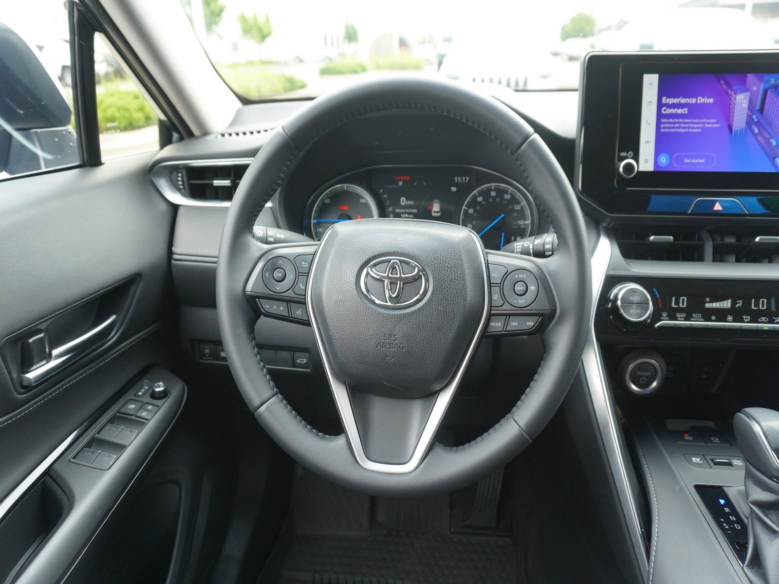 Used 2024 Toyota Venza LE AWD/4WD image 13