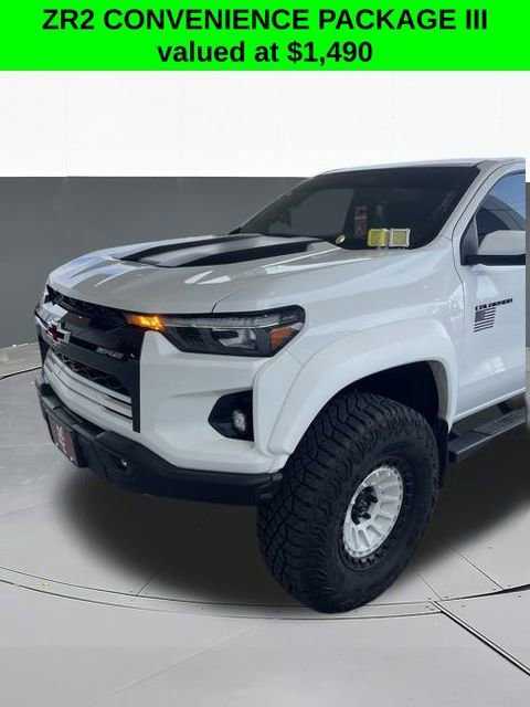 Used 2024 Chevrolet Colorado ZR2 w/ ZR2 Bison Edition image 4