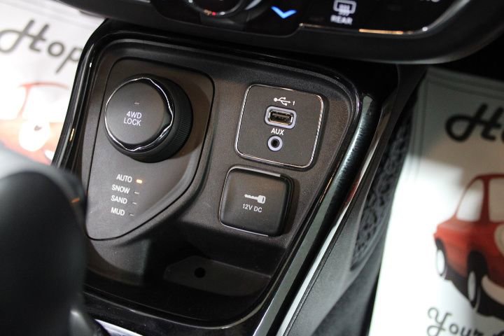 Used 2019 Jeep Compass Altitude image 53
