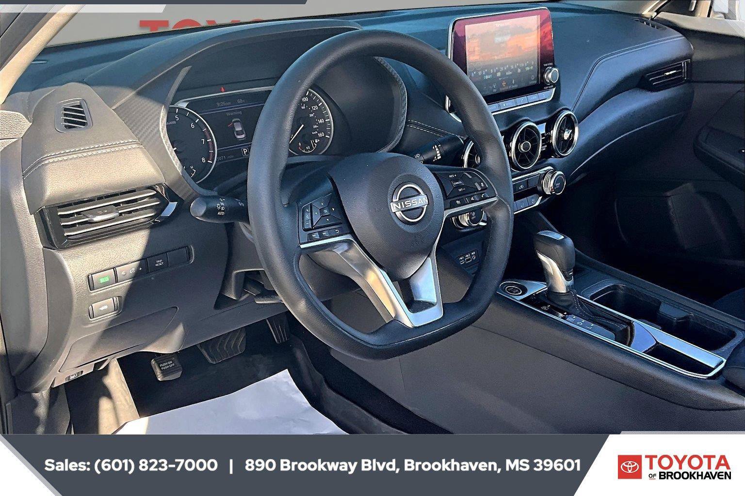 Used 2025 Nissan Sentra SV FWD image 12