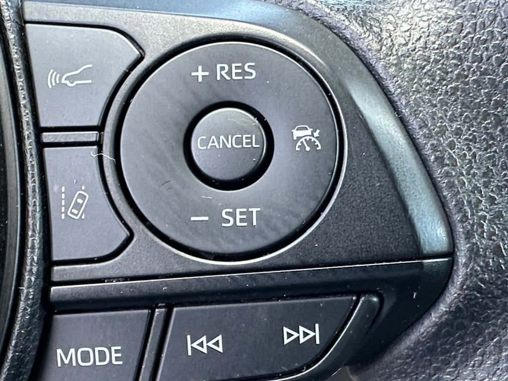 Used 2024 Toyota RAV4 LE AWD/4WD image 20