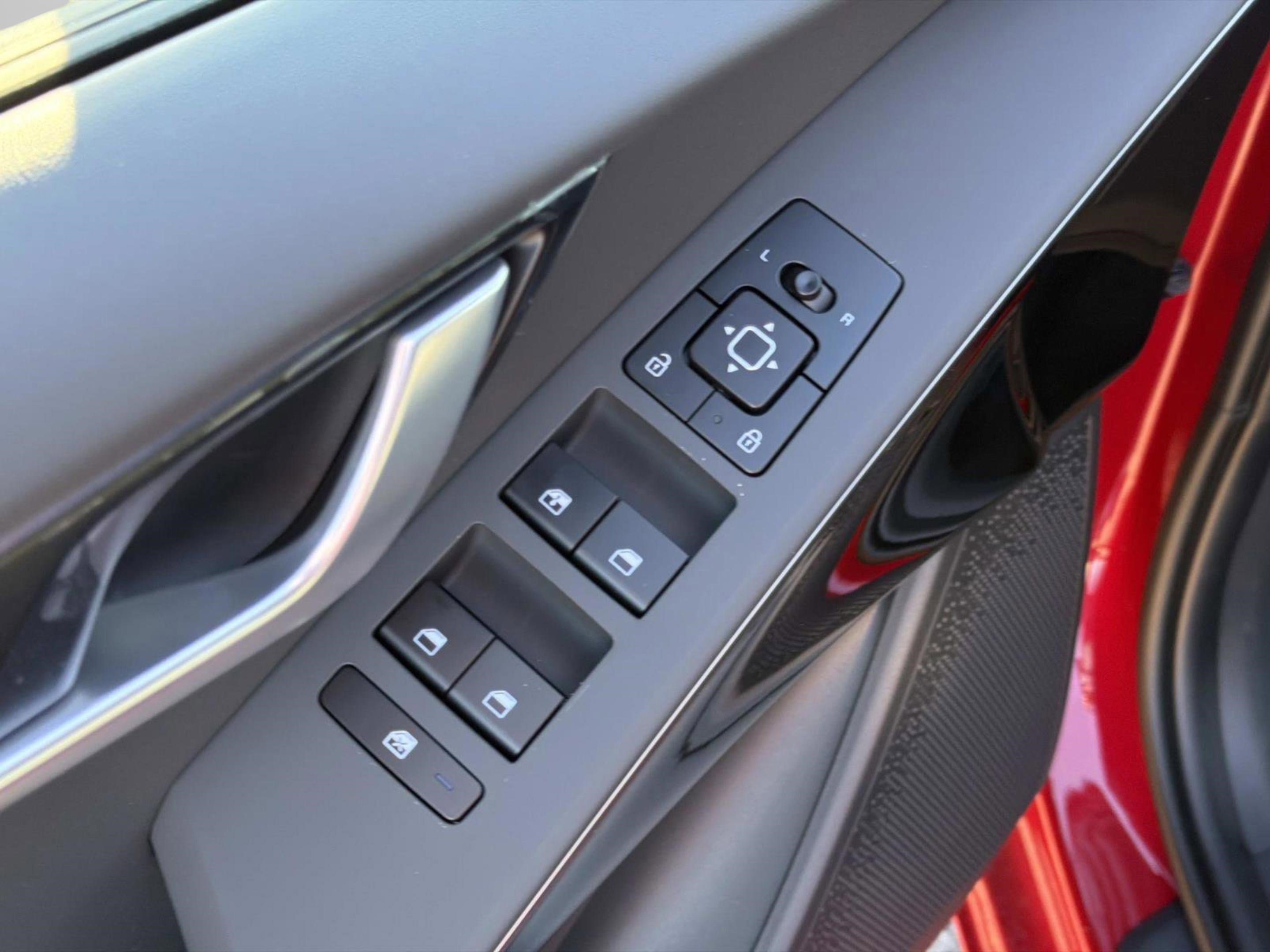 New 2026 Kia Niro EX FWD image 29