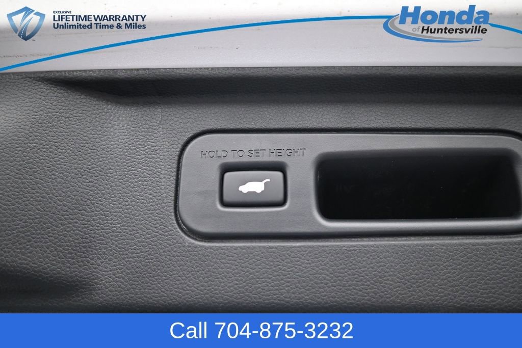 Used 2024 Honda Pilot TrailSport image 13