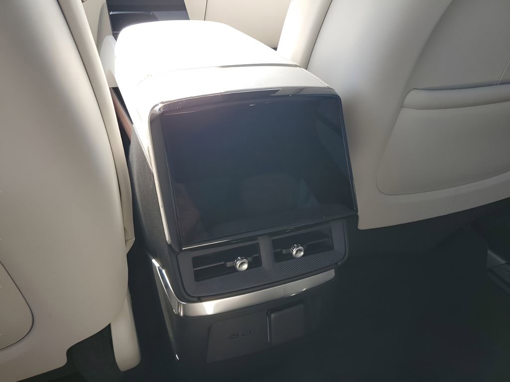 New 2026 Cadillac Vistiq Luxury AWD/4WD image 21