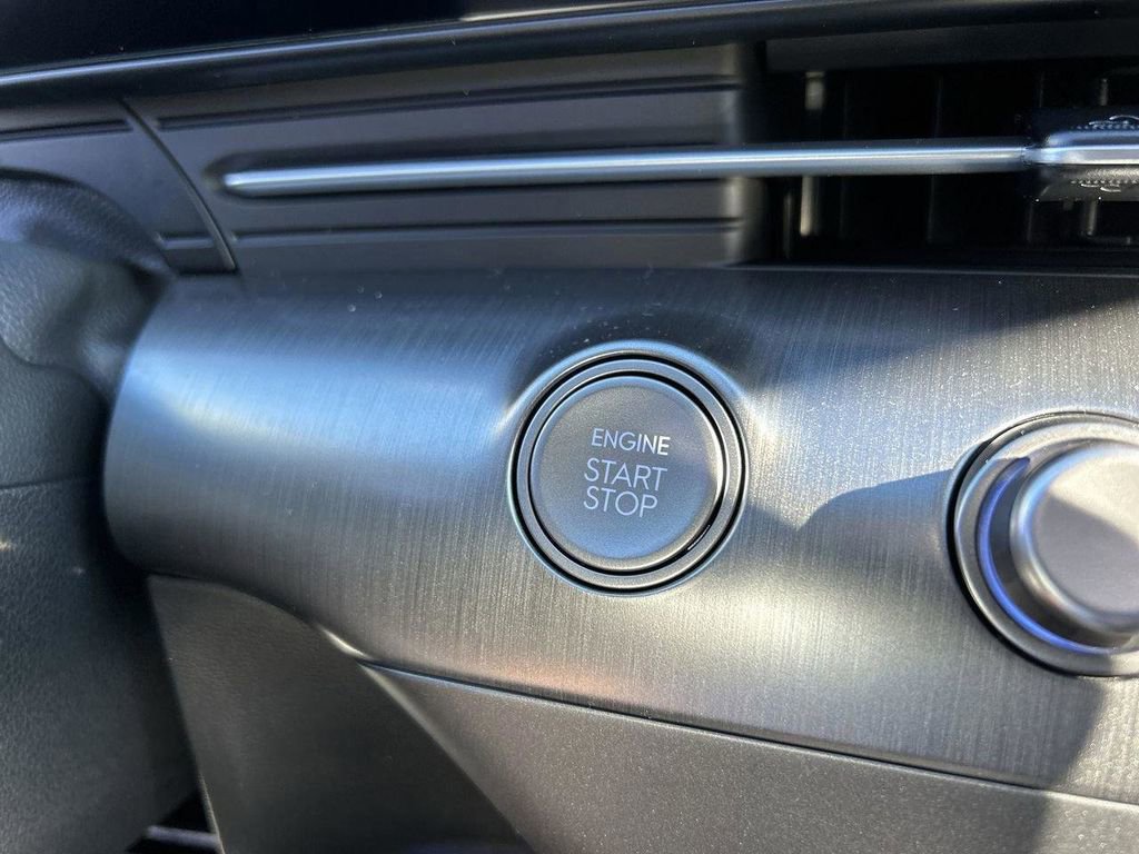 New 2026 Hyundai Kona SEL Premium image 29