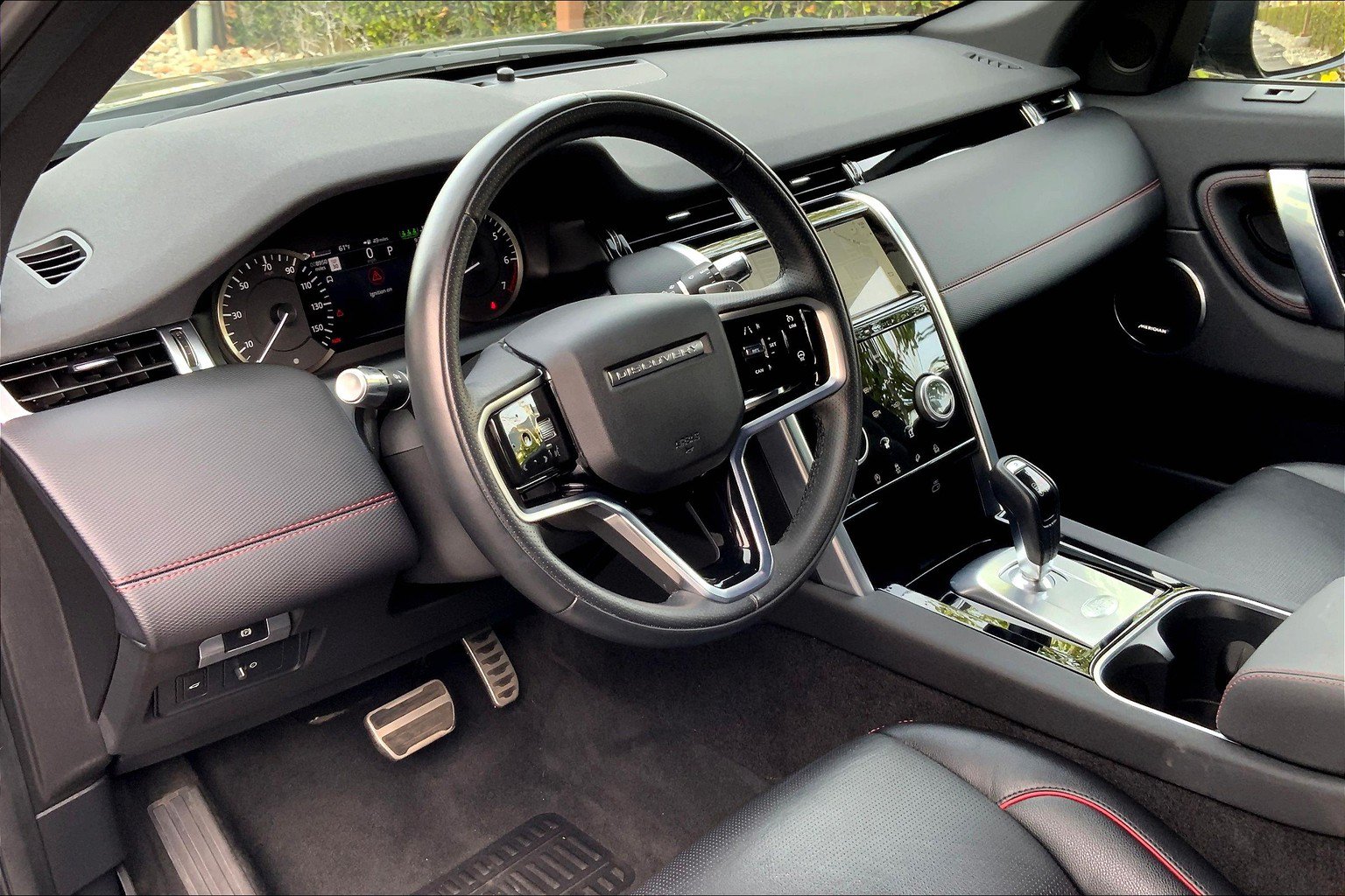 Certified 2022 Land Rover Discovery Sport S R-Dynamic AWD/4WD image 17