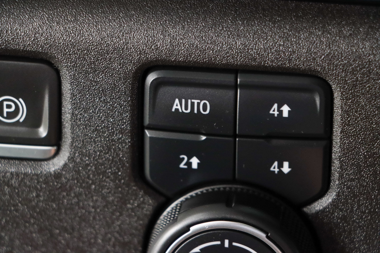 Used 2024 Chevrolet Silverado 3500 High Country w/ High Country Premium Package AWD/4WD image 24