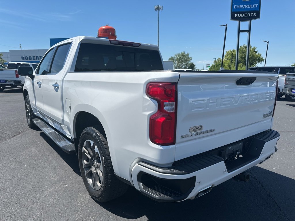 Used 2023 Chevrolet Silverado 1500 High Country w/ Technology Package image 6