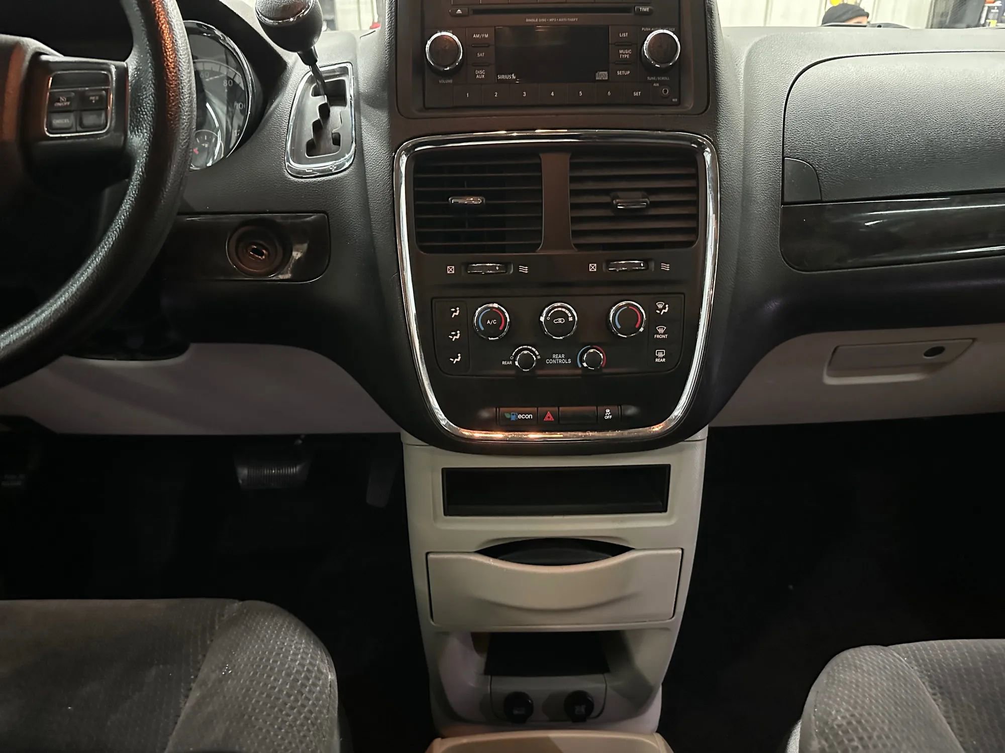 Used 2014 Dodge Grand Caravan SE w/ Quick Order Package 29E SE image 11